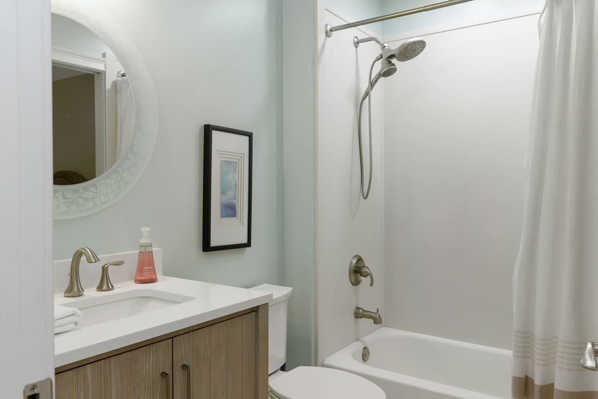 Upstairs Queen Suite Bathroom