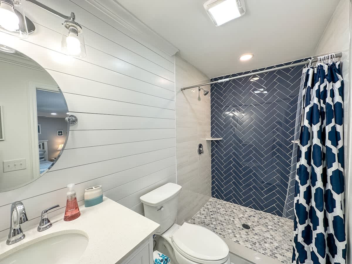 Primary Suite Bathroom