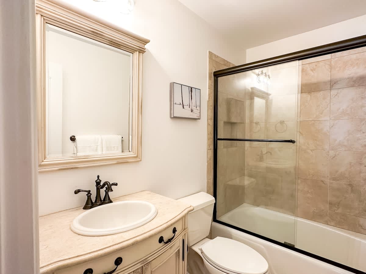 Primary Suite Bathroom