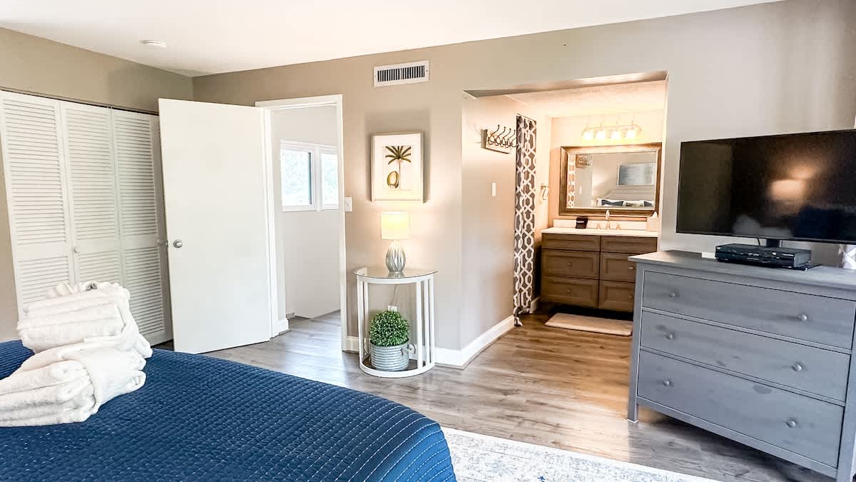 3rd Floor Primary Suite