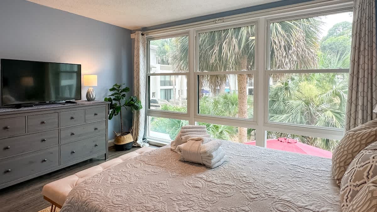 2nd Floor King Room