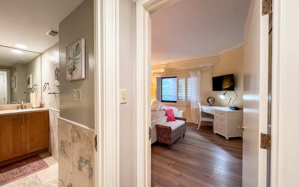 Primary Suite and Bathroom