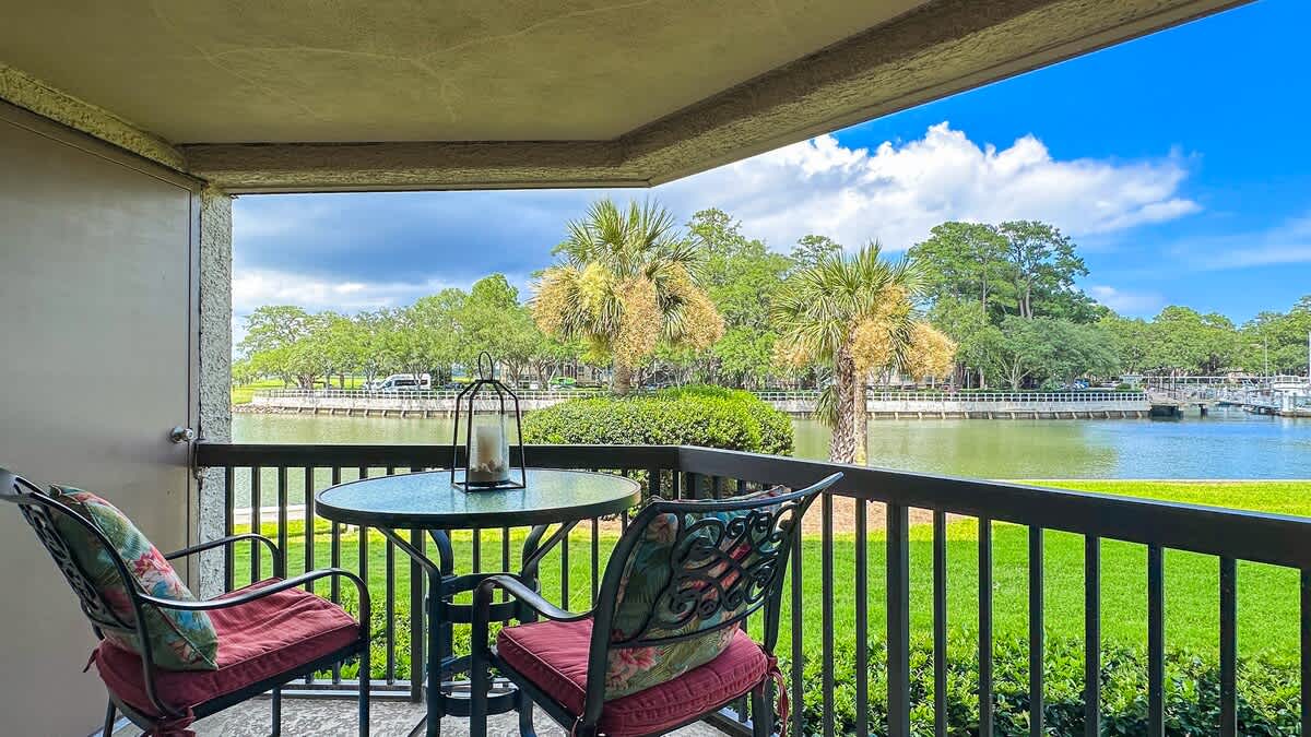 Balcony with Views of Broad Creek