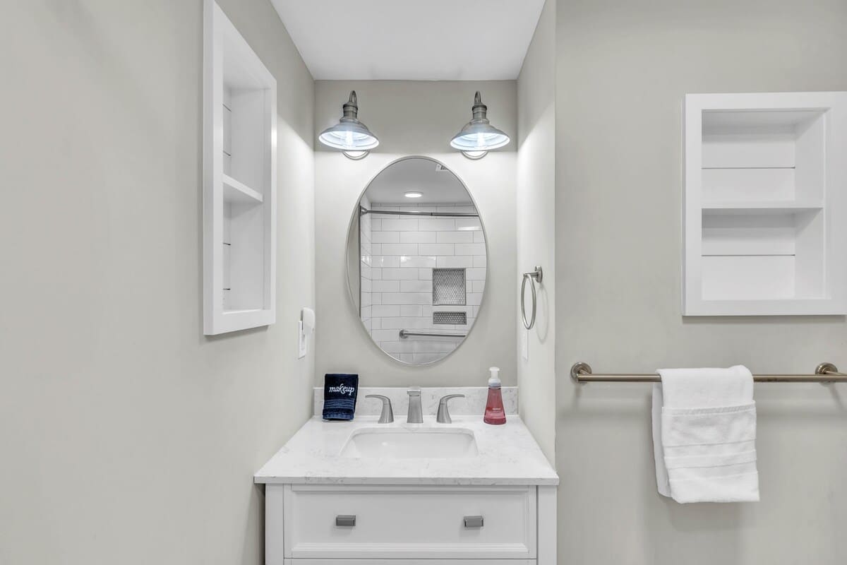 Guest Bathroom