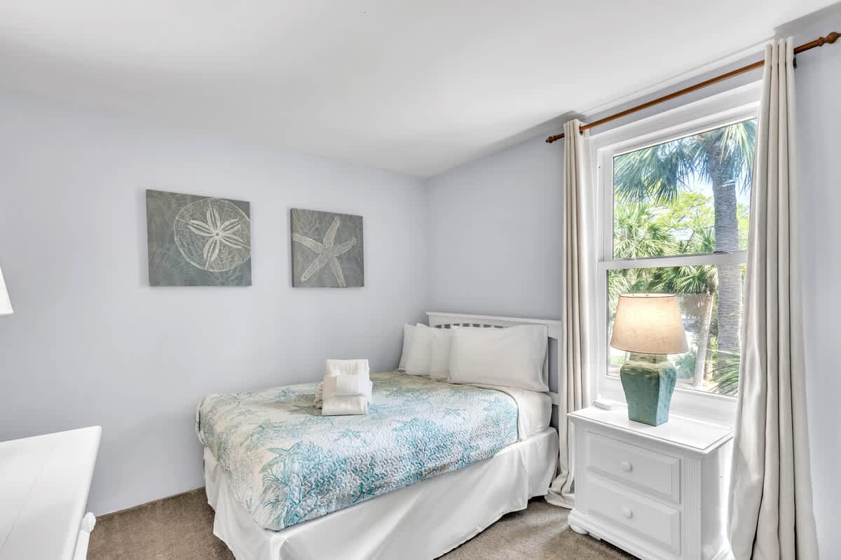 Guest Bedroom with Twin Bunk & Full Bed