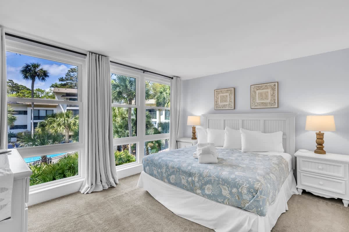 Primary Suite with King Bed and En-Suite Bathroom