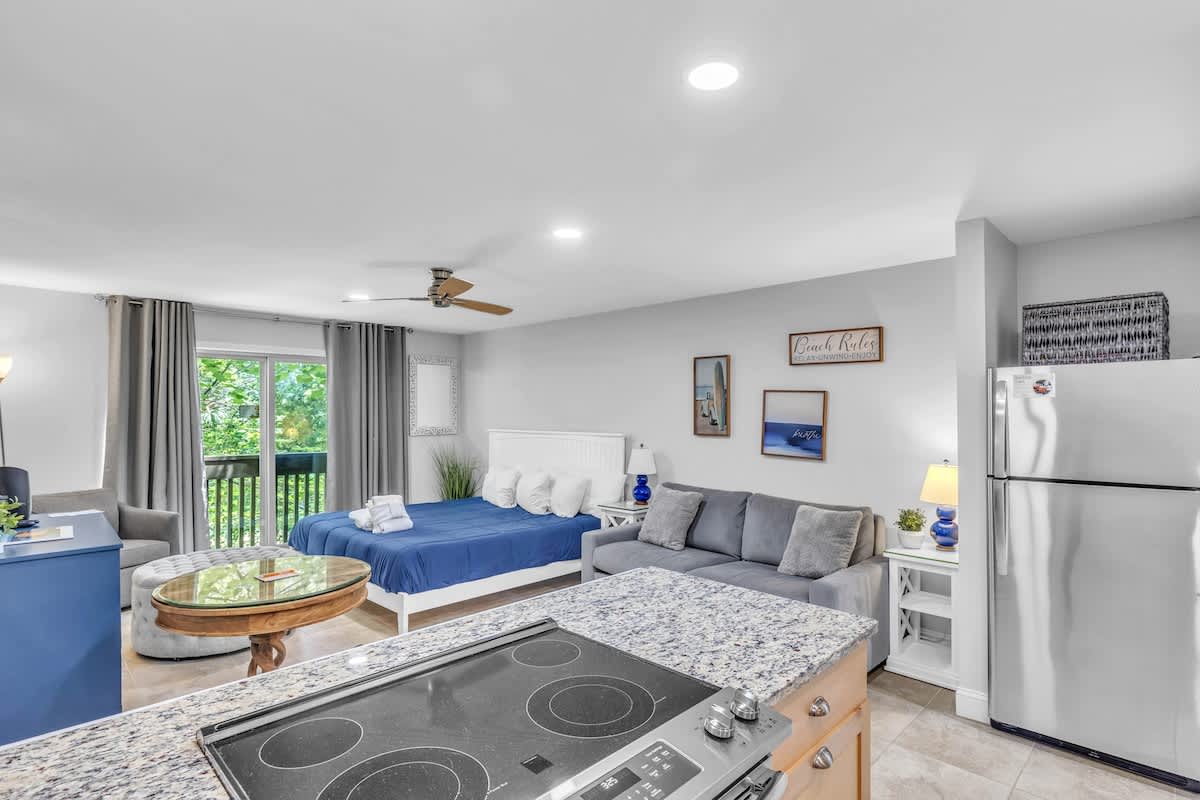 1663 Bluff Villas