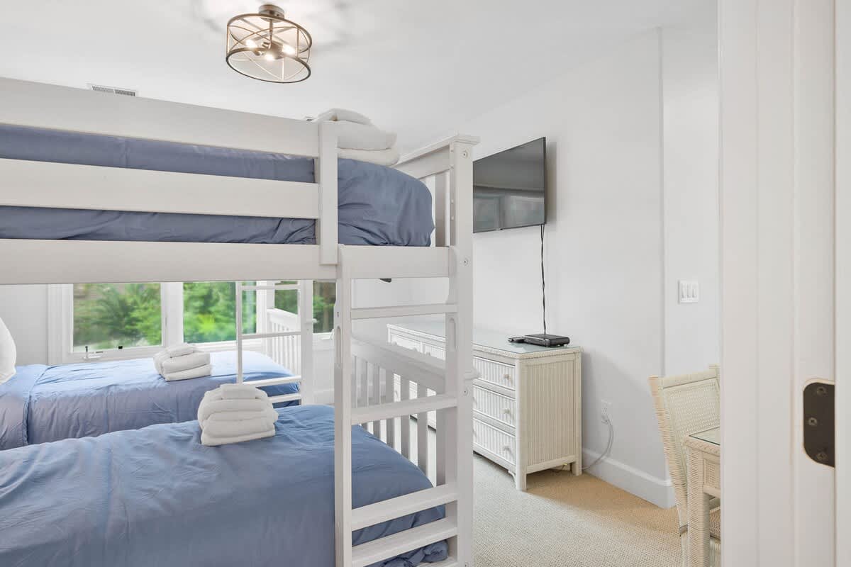 Double Bunk Twin Suite
