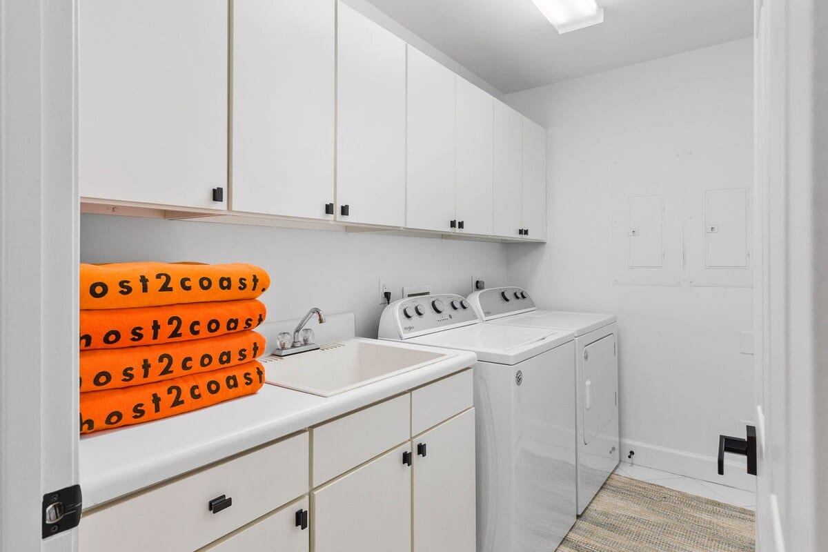 Laundry Room with host2coast Towels