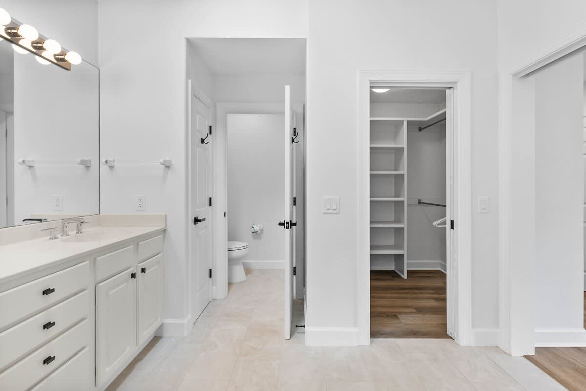 Primary Suite Bathroom