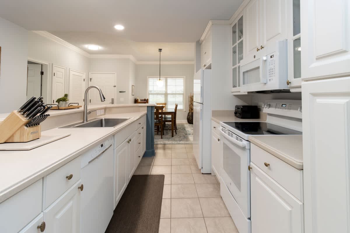 109 North Shore Place 9