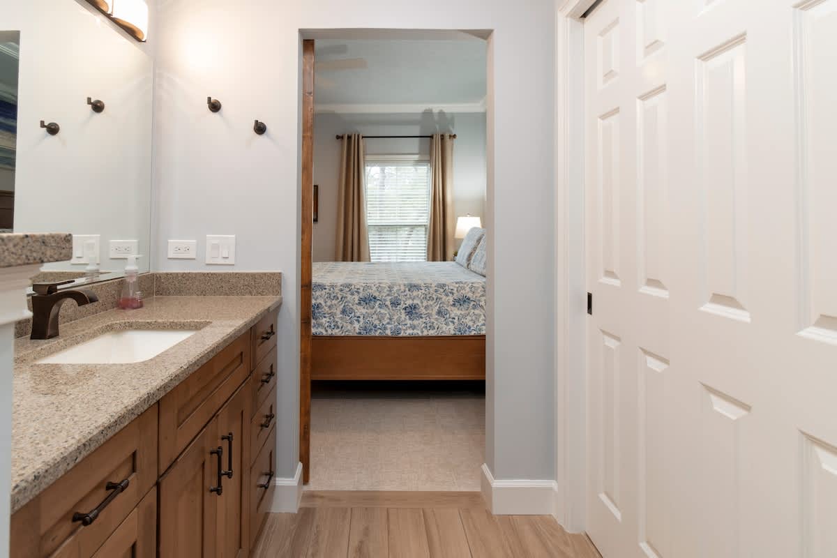 Primary Suite Bathroom