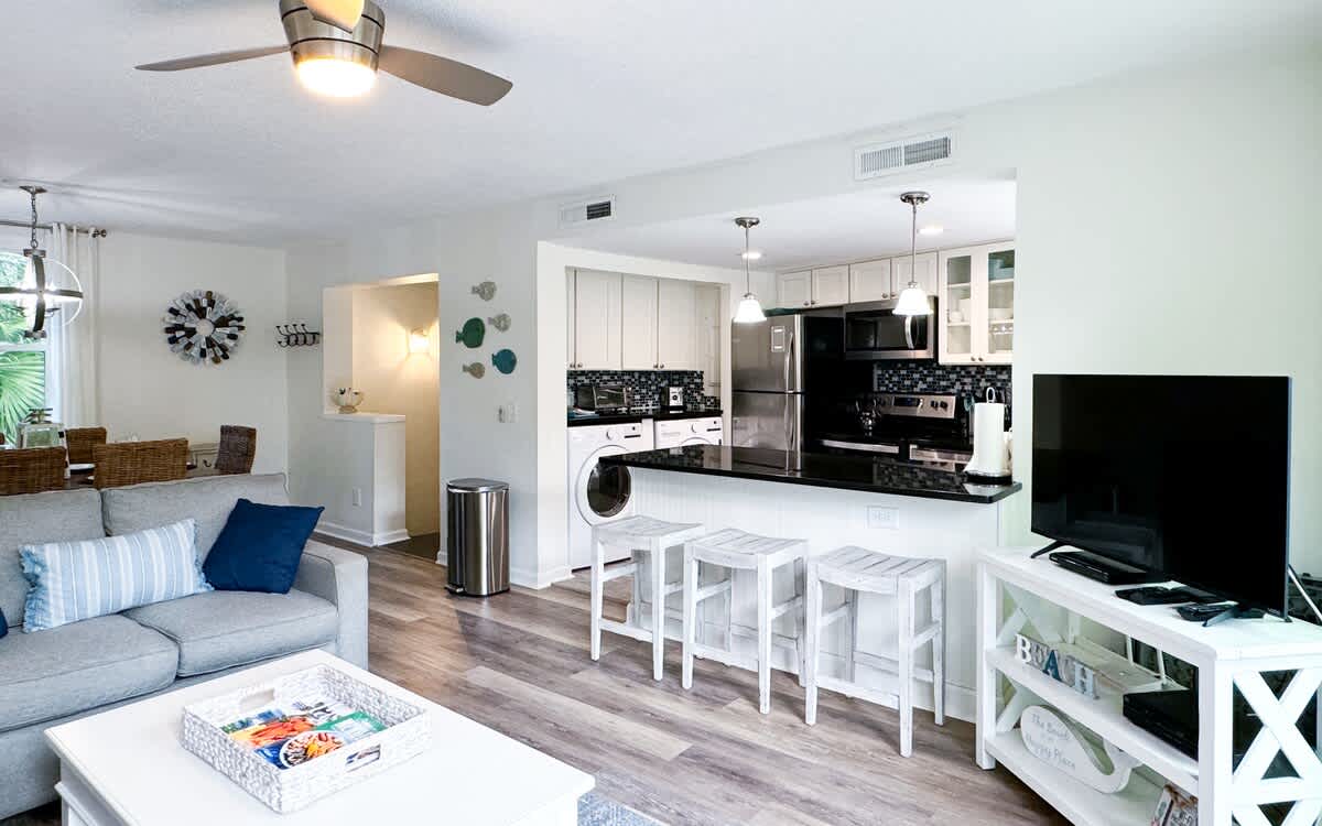 Living Area and Breakfast Bar