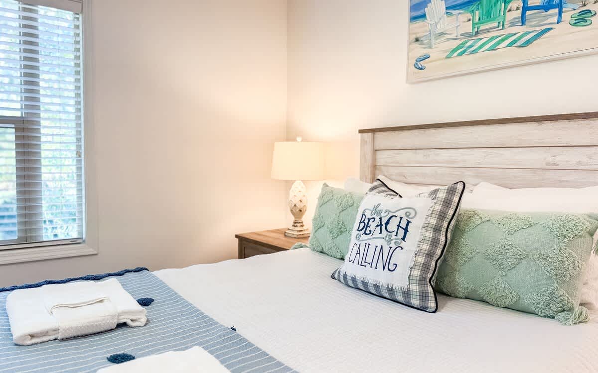 Guest Queen Suite