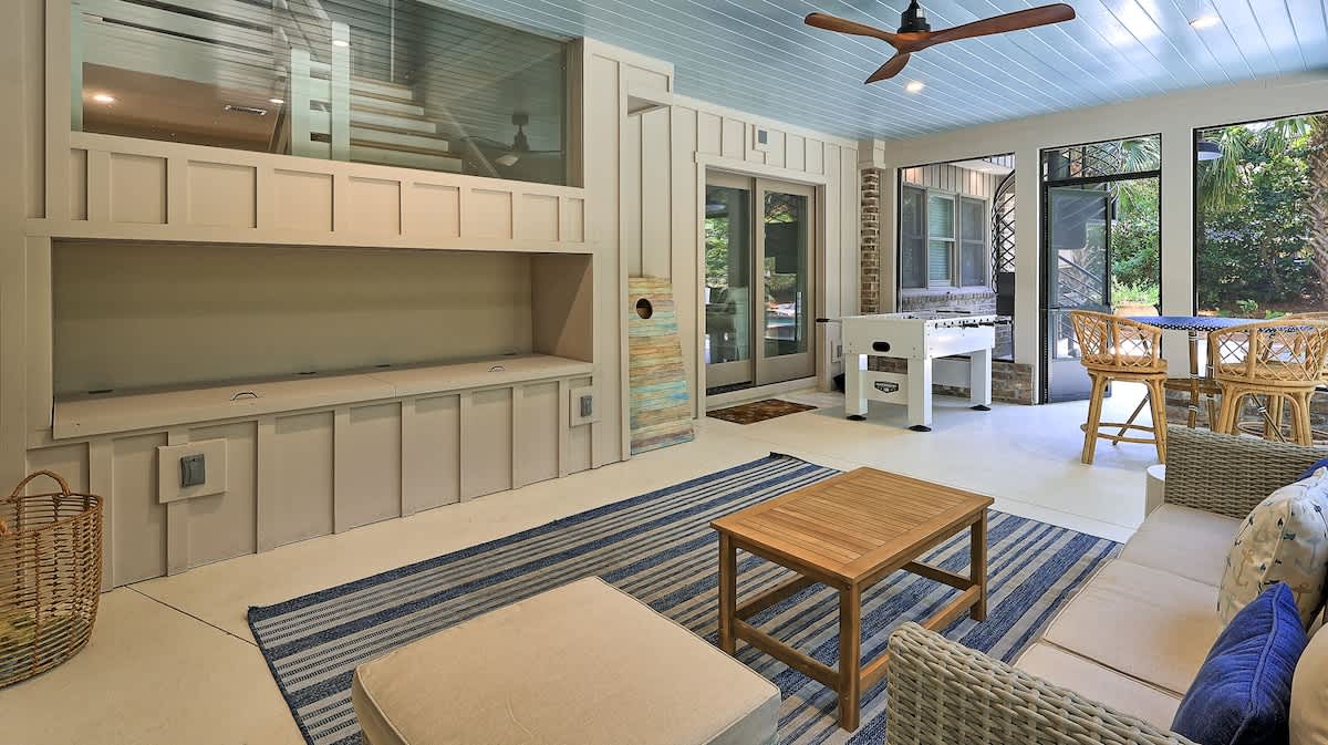Screened In Lower-Level Carolina Room