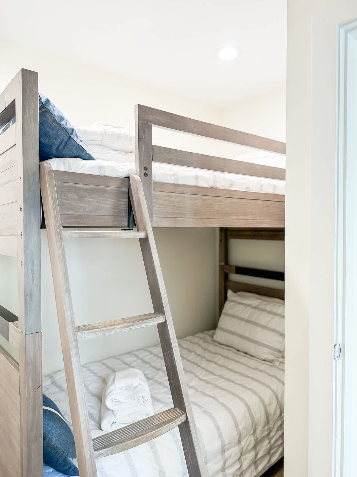 Twin Bunk Room