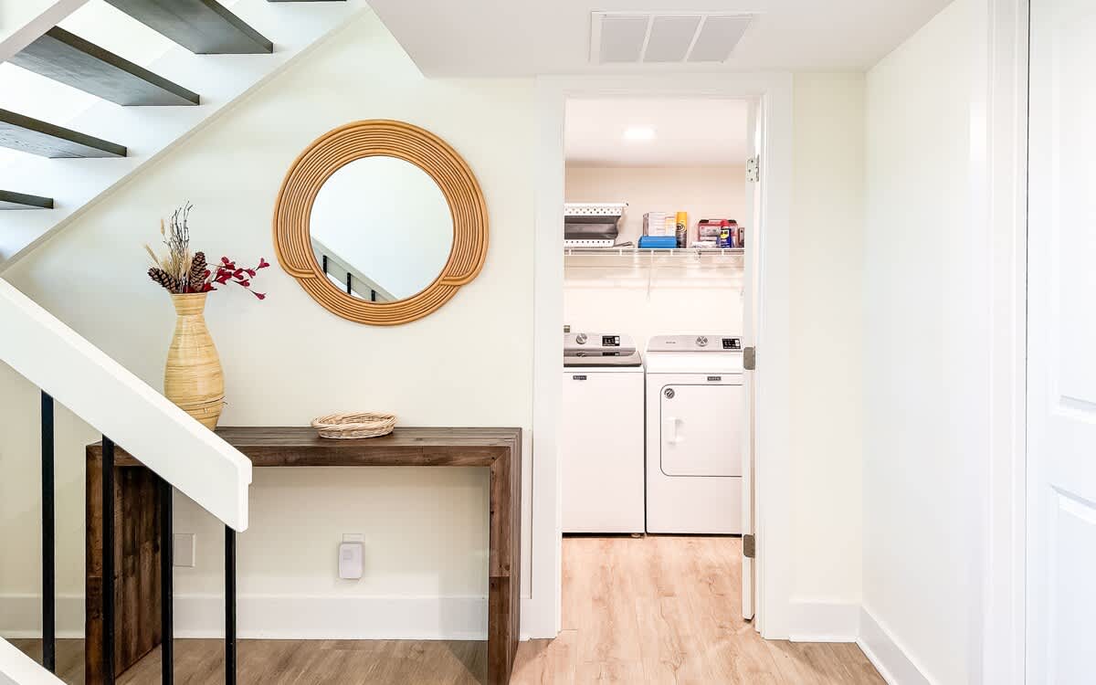 Entrance and Laundry Room