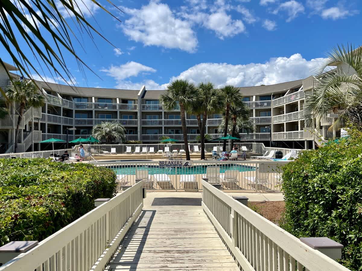 Pool and beach Path