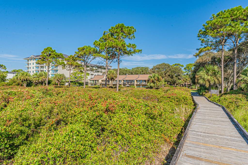 Community Beach Path