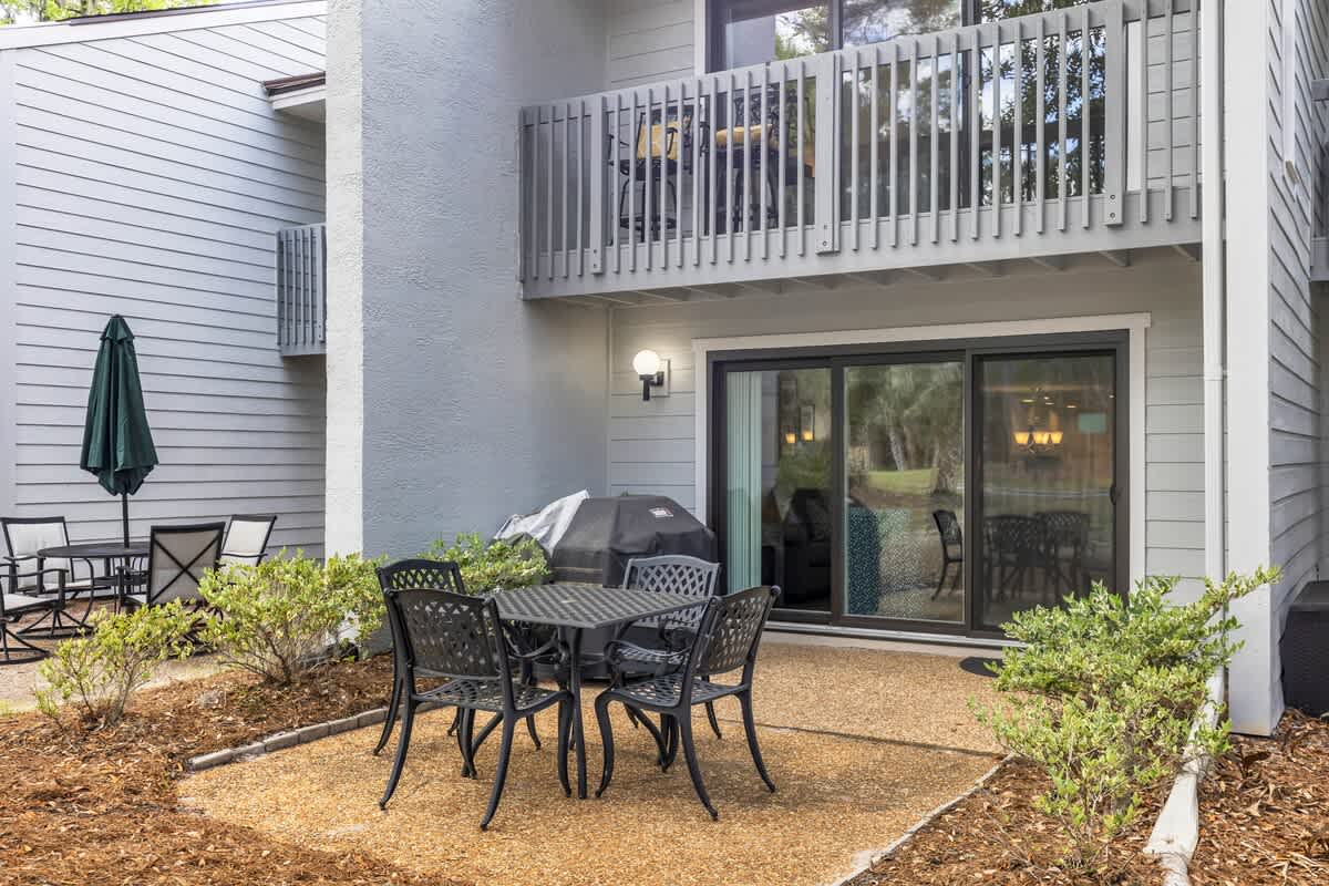 Private Patio with Golf Course Views!