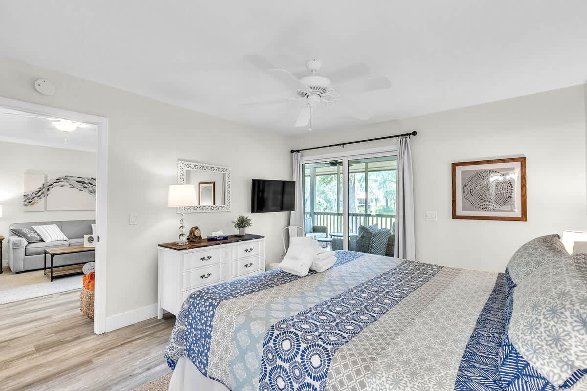 Primary Suite with King Bed and En-Suite Bathroom