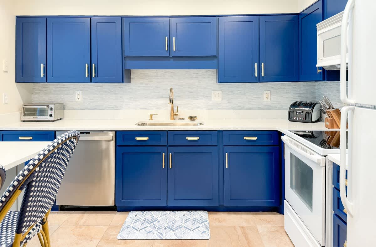 Kitchen with Large Breakfast bar