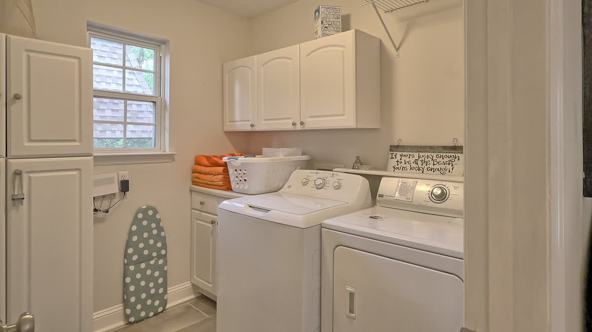 Laundry Room Off Kitchen