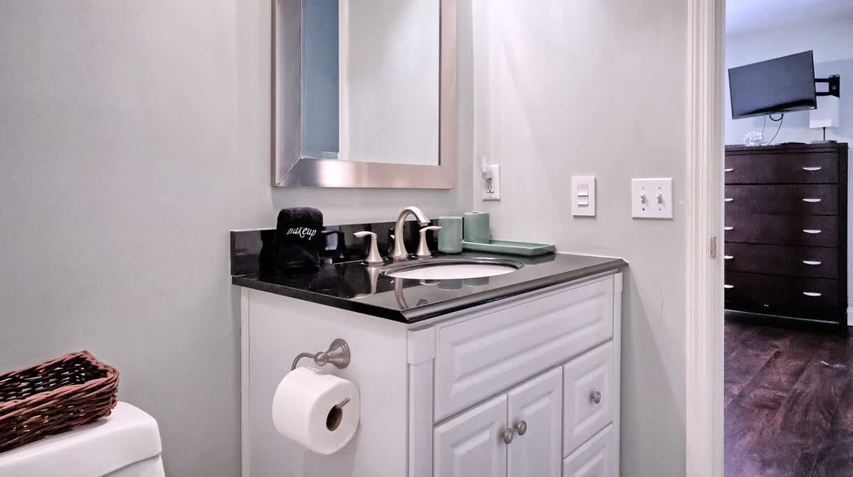 Primary Suite Bathroom
