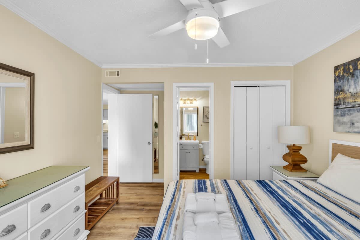 Primary Suite with King Bed and En-Suite Bathroom