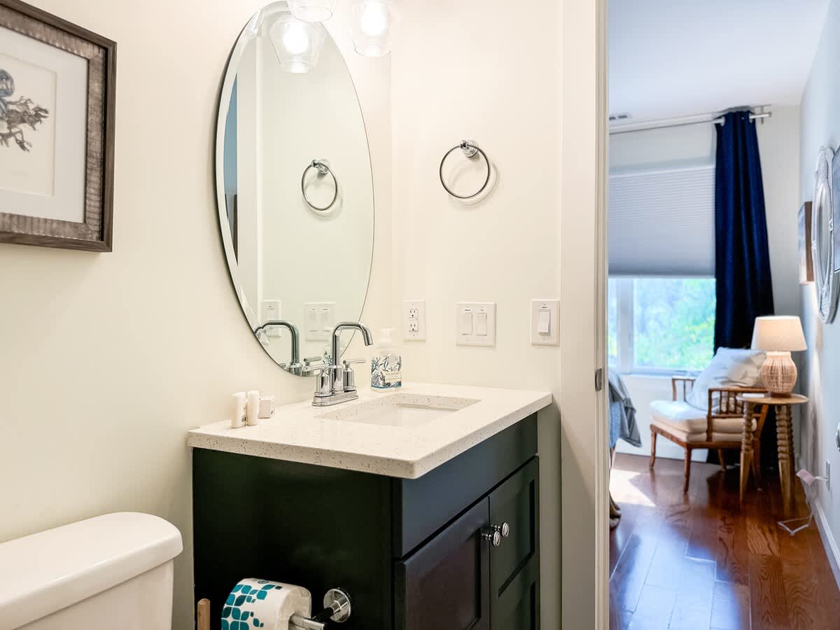 Double Twin Suite Bathroom