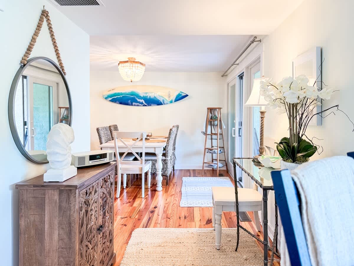 Space Leading into Kitchen and Porch