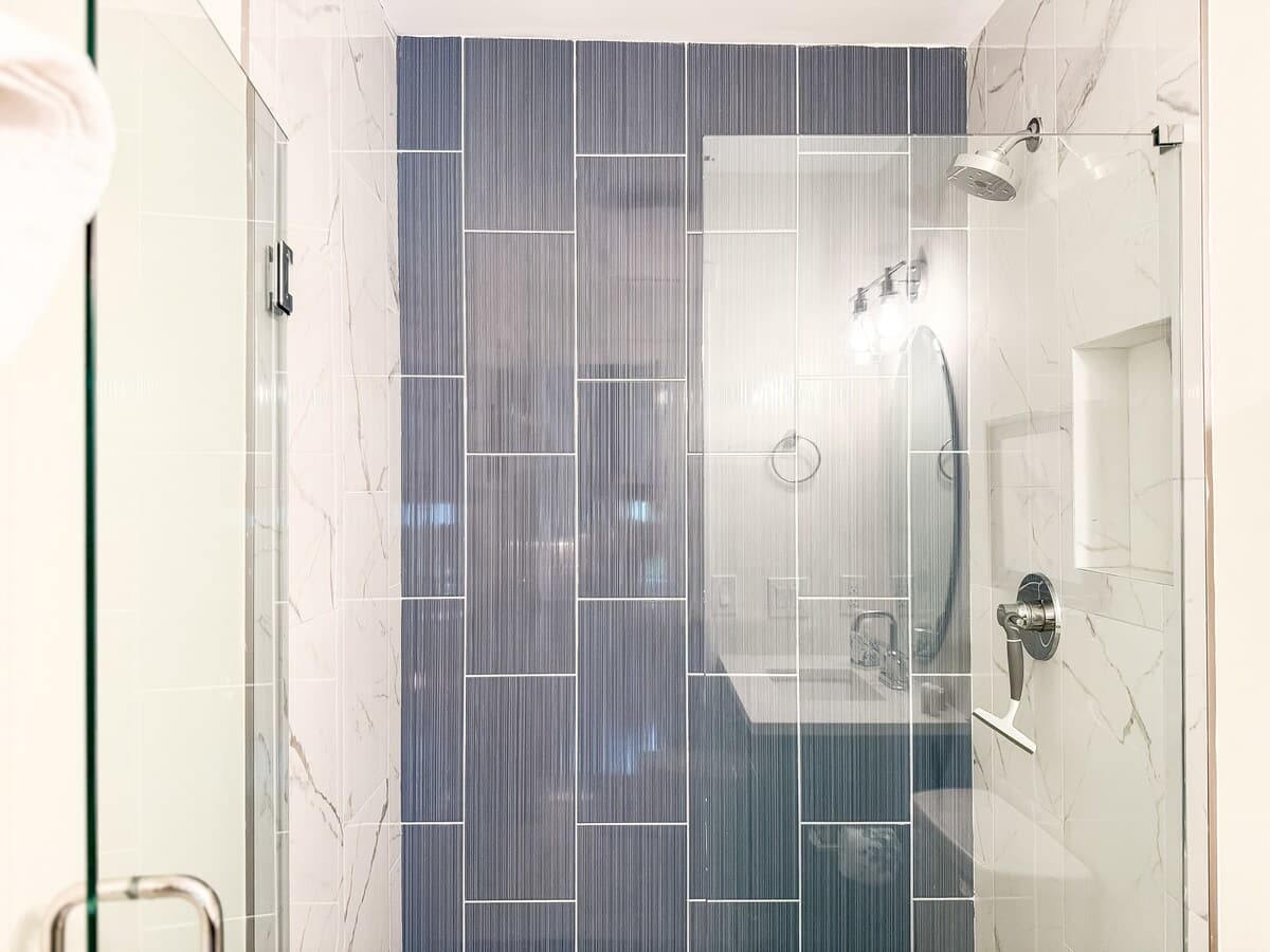 Double Twin Suite Bathroom