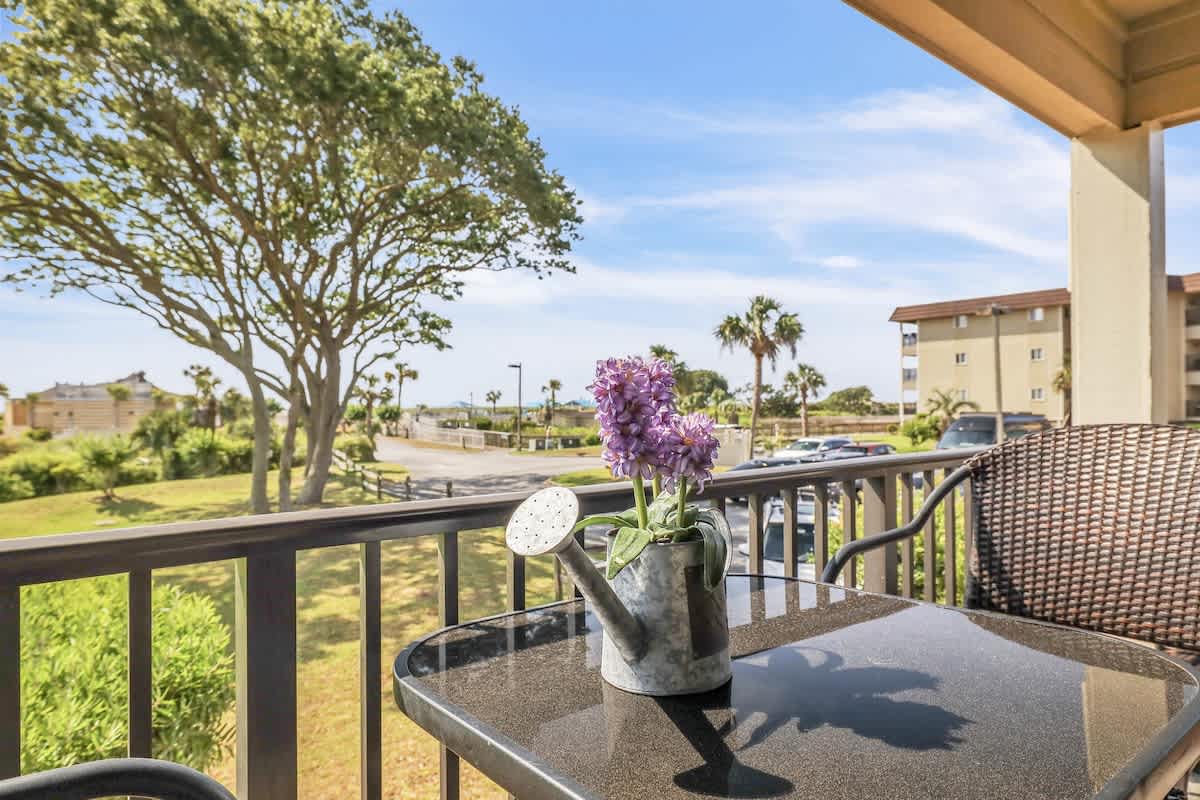 Private Patio with Ocean View!