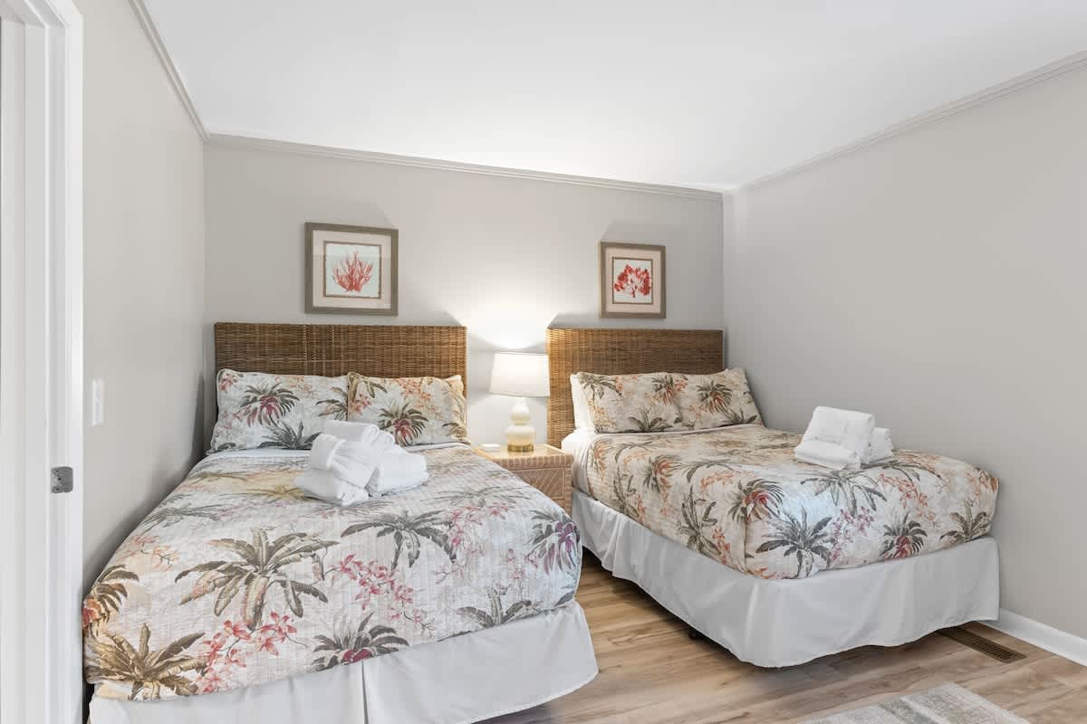 Guest Bedroom with Full Beds