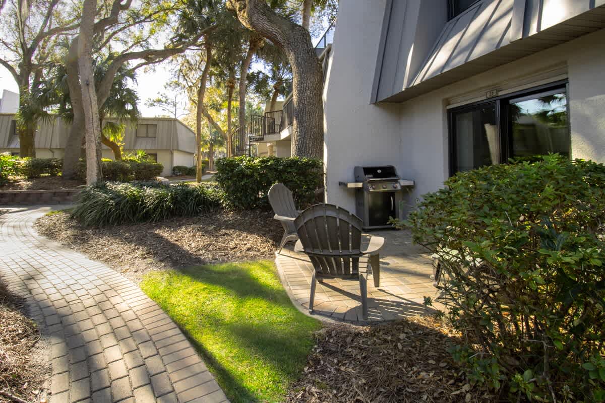 Patio with Pathway to Pool