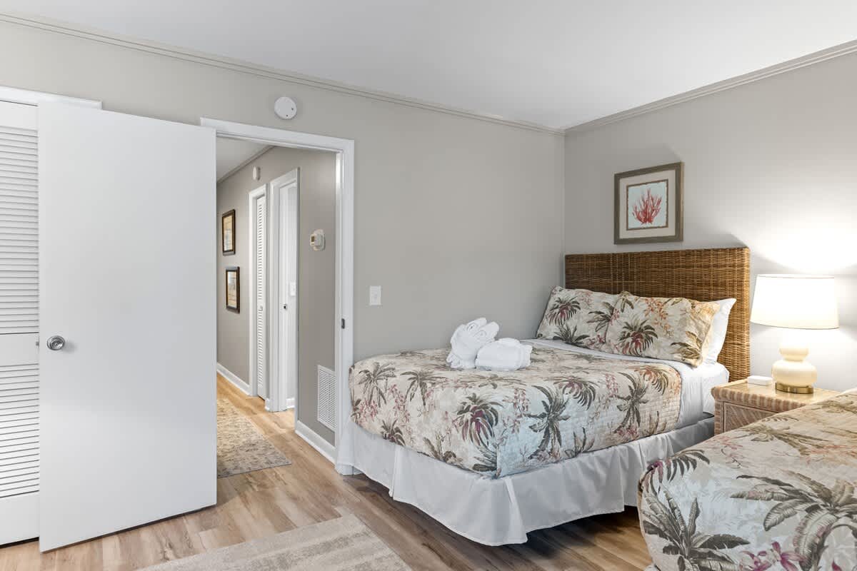 Guest Bedroom with Full Beds