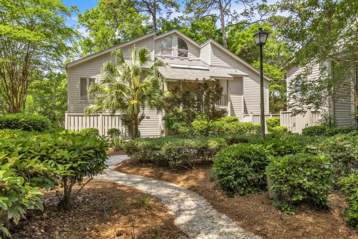 1651 St. Andrew's Common 5