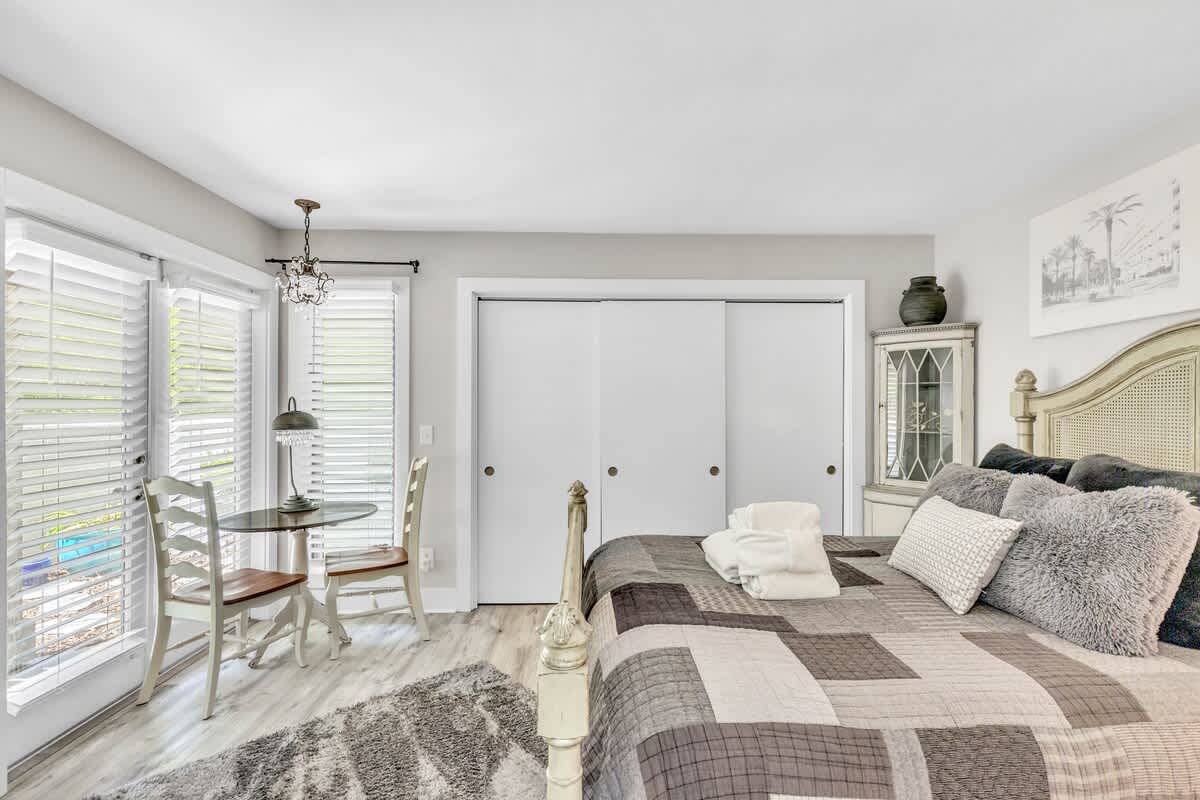 Primary Bedroom with Queen Bed