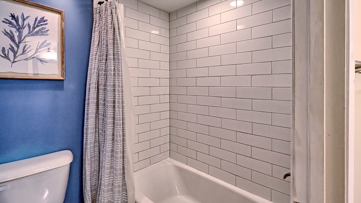 Primary Suite Bathroom