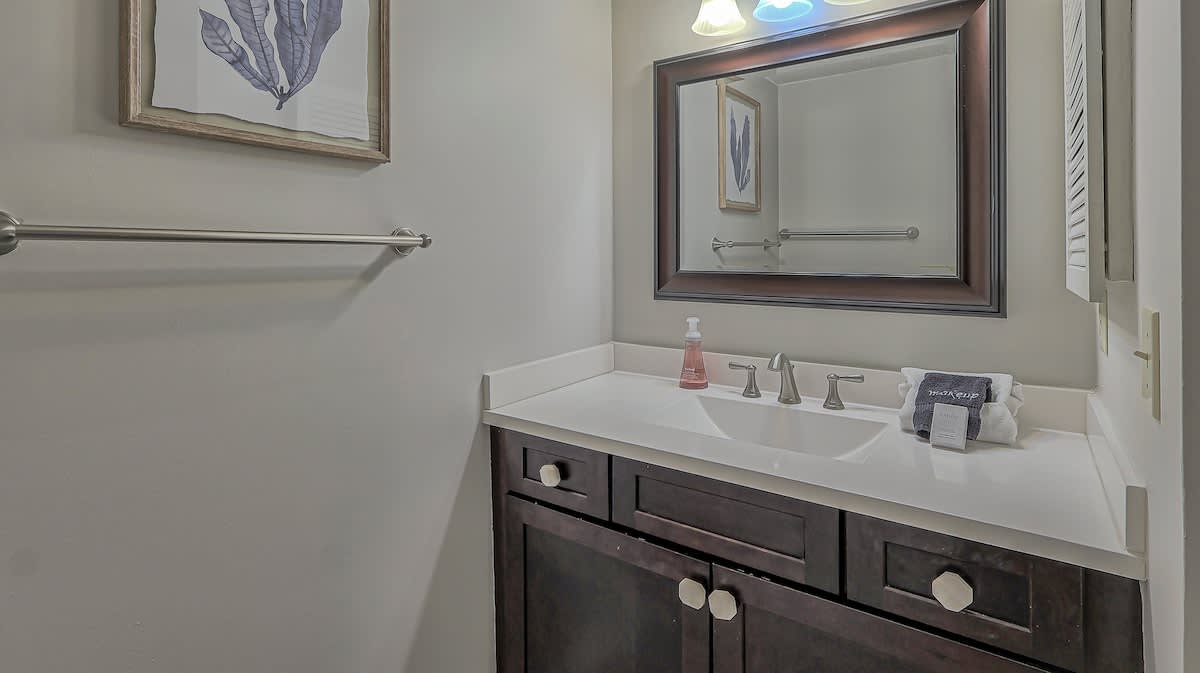 Primary Suite Bathroom