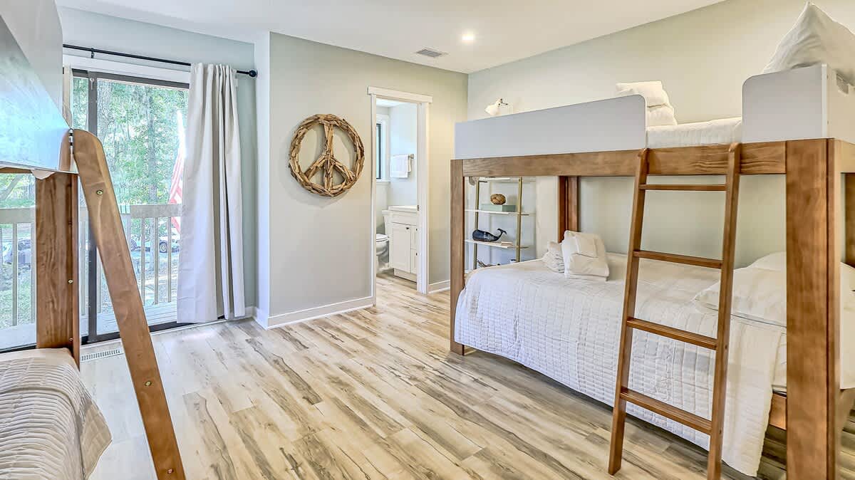 Upstairs Bunk Suite (Twin over Twin and Full over Full)