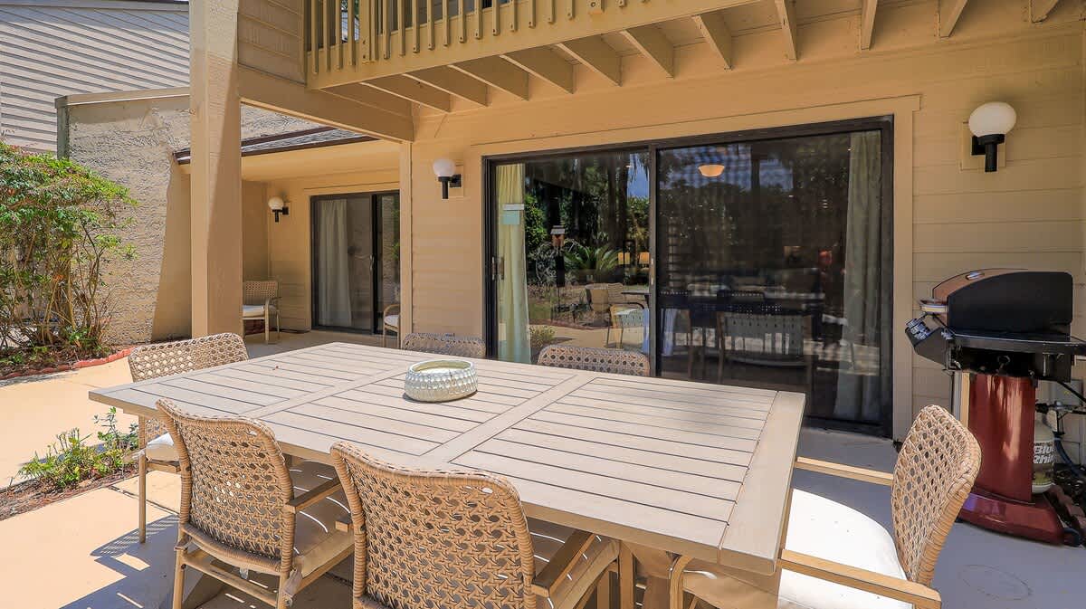 Patio with Golf Course Views and Private Grill