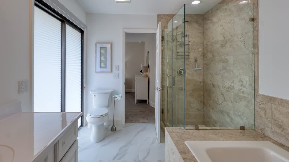 Primary Suite Bathroom