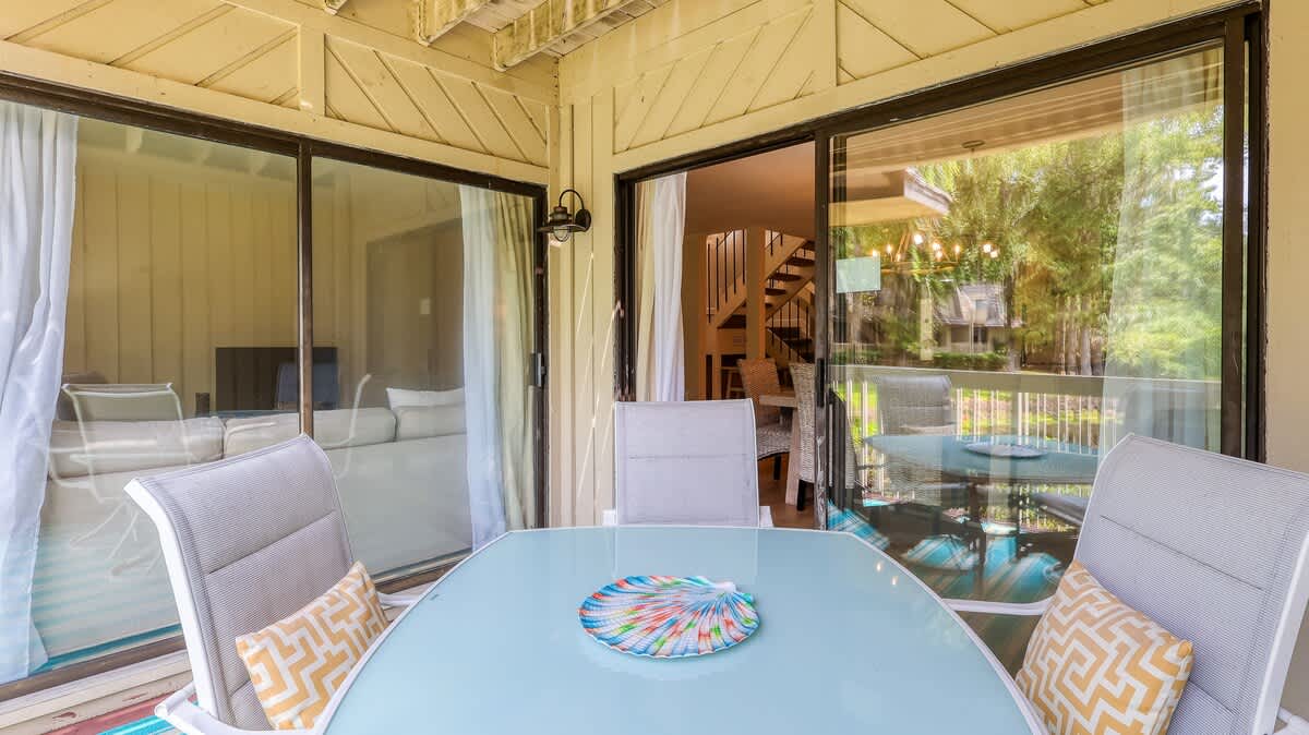 Balcony with Lagoon Views