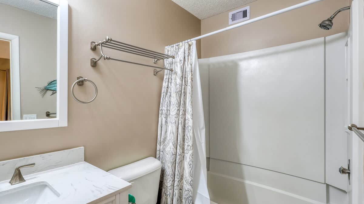 Primary Suite Bathroom
