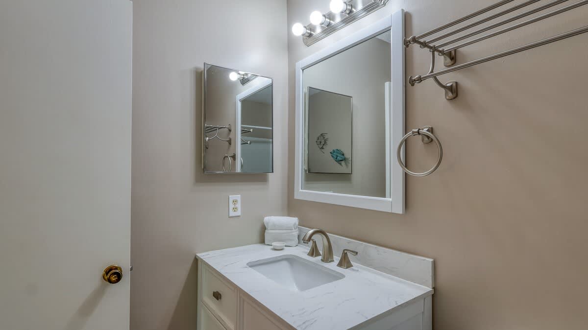 Primary Suite Bathroom