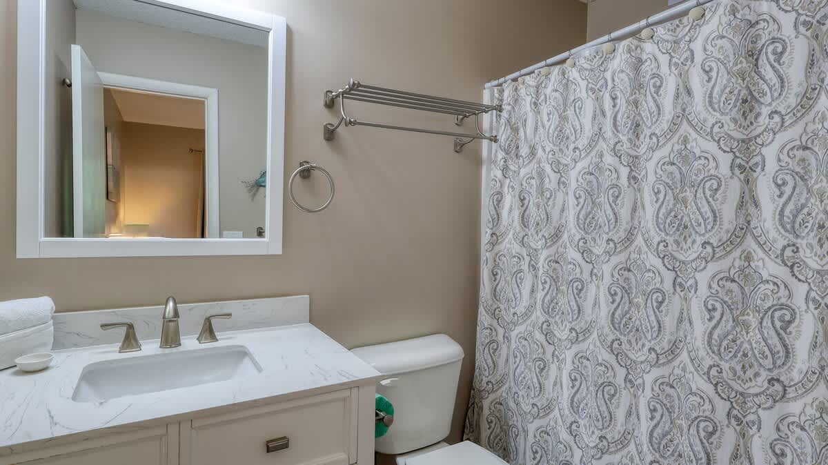 Primary Suite Bathroom