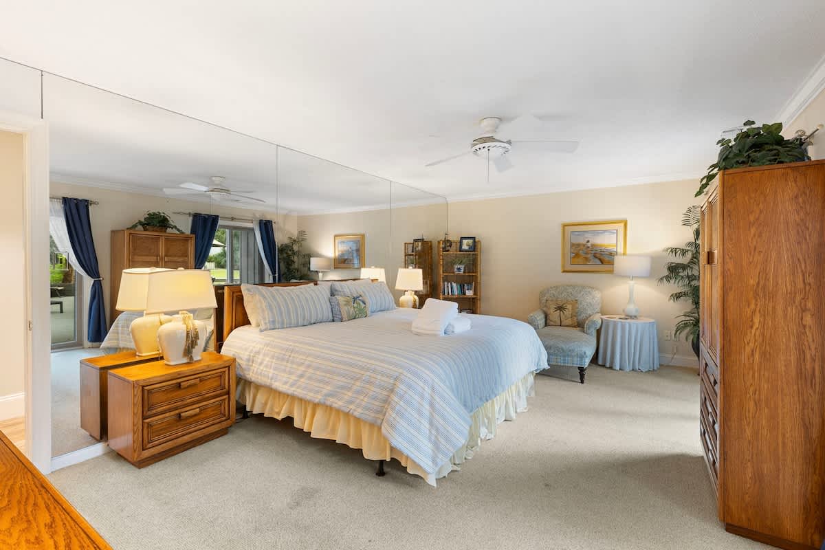 2nd King Suite with Private Bathroom
