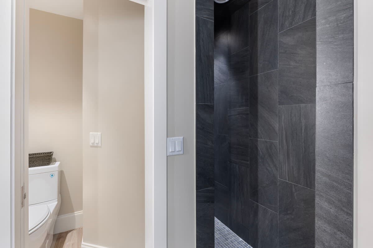 2nd King Suite Bathroom