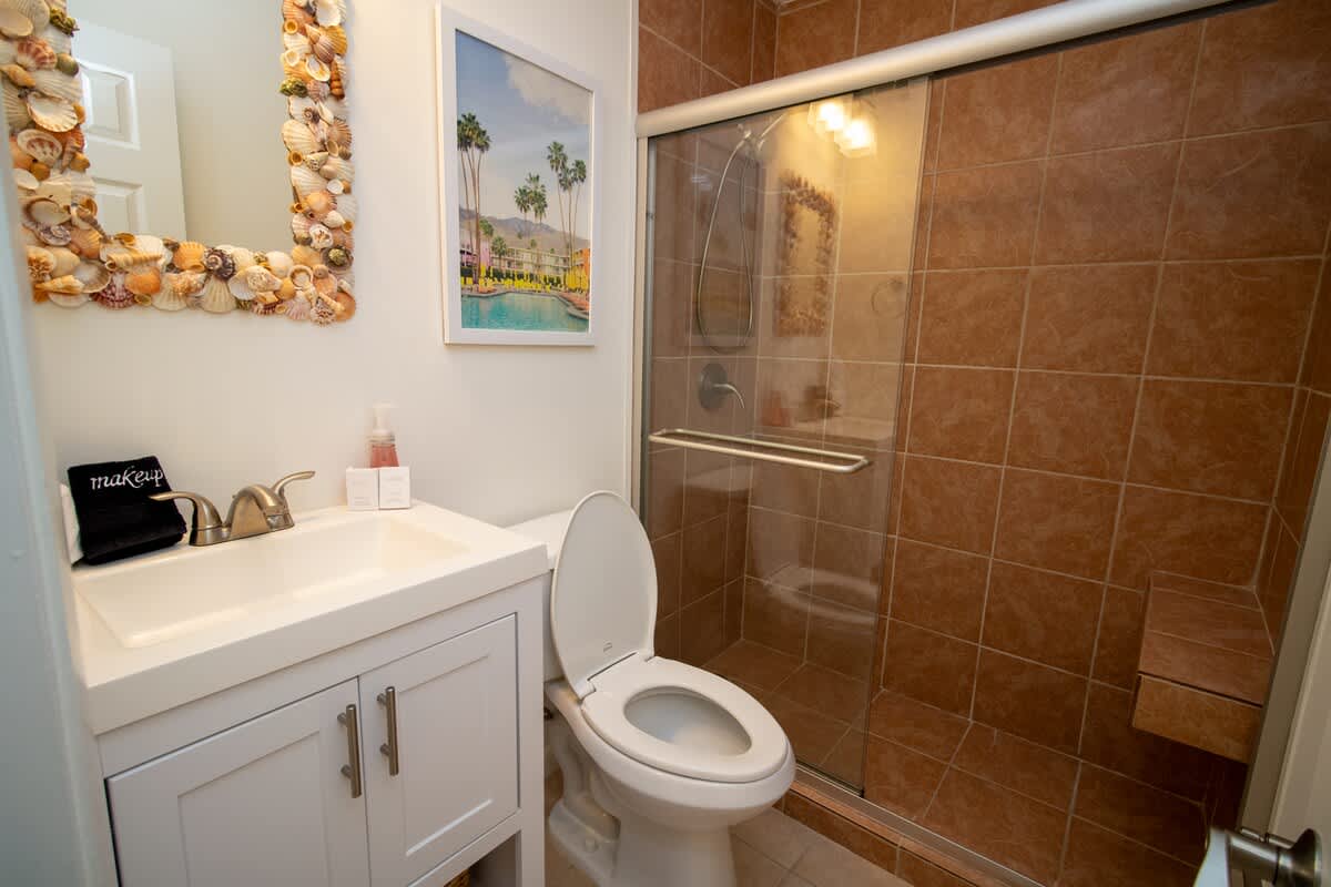 Main Bathroom